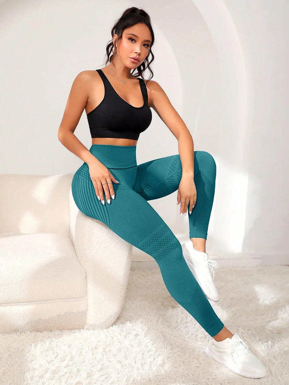 Sports Pants With Sexy Lines Lifting
